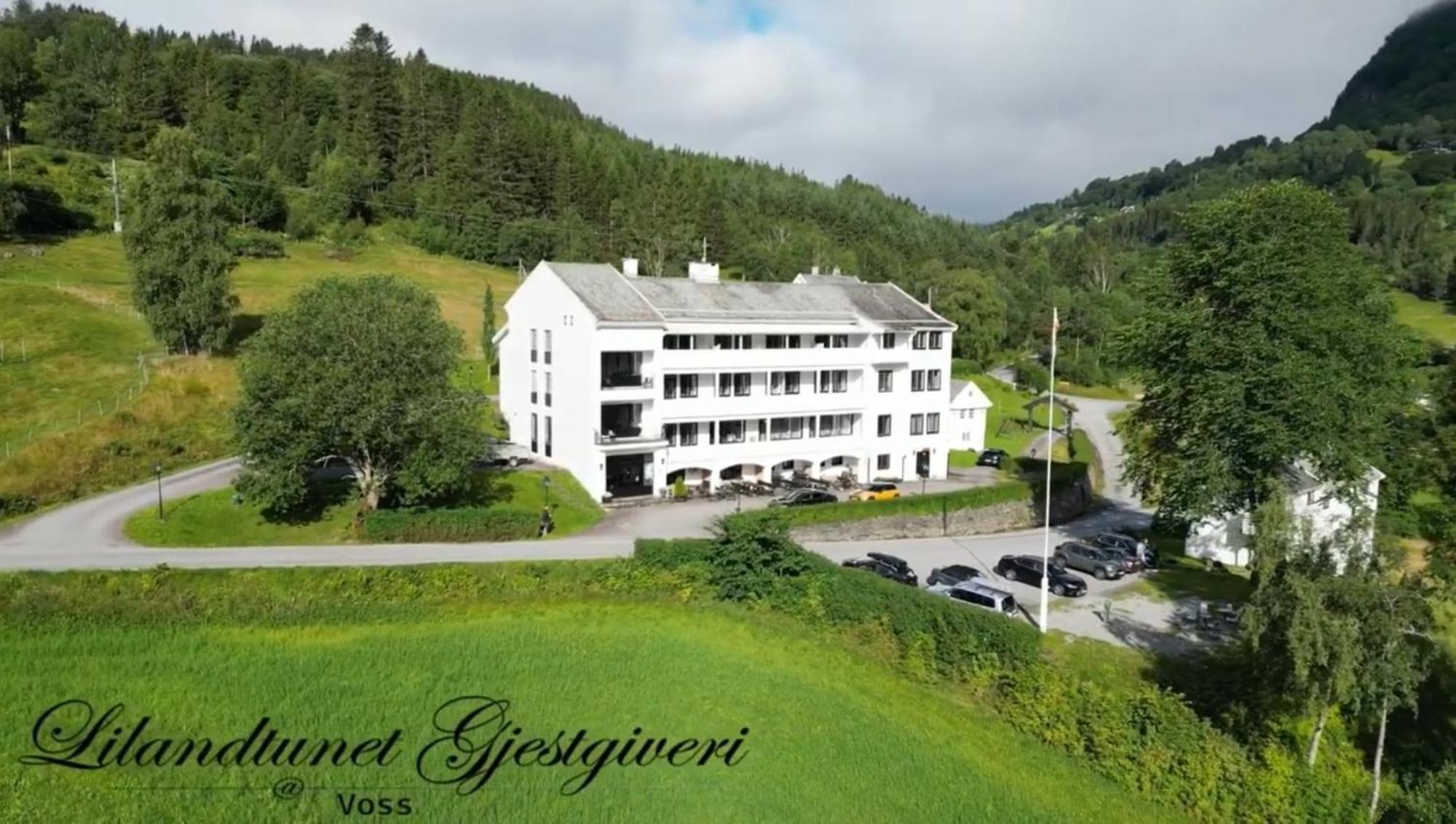 Lilandtunet Gjestgiveri Liland  Екстериор снимка